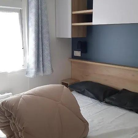 אתר קמפינג Chez Loulou F77